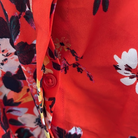 🚫SOLD🚫 Orange Floral Blouse 🧡🌻 - Picture 8 of 17